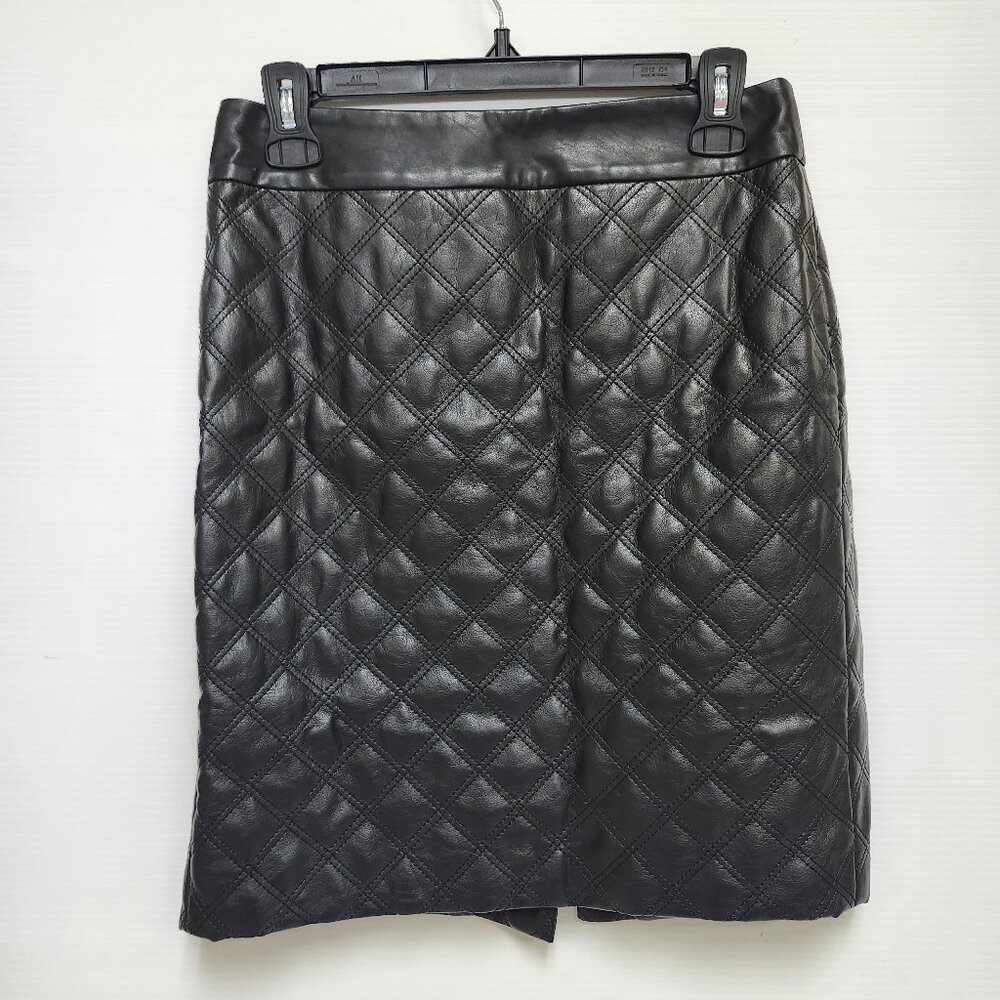 Banana Republic Women's Black Quilted Faux Leather Pencil Skirt W/Zipper Size 4